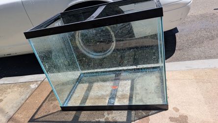 50 gal terrarium no cracks thick glass 50 gallon fish tank ? Aquarium ?.