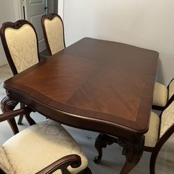Thomasville, Real Wood Dining Table & Chairs(6)