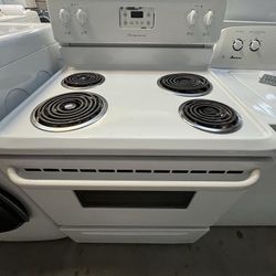 Frigidaire Stove