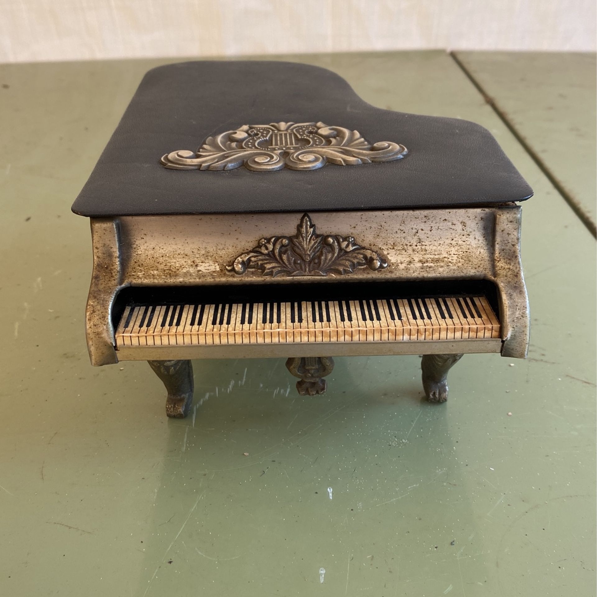 Vintage Mid-Century Grand Piano Music Jewelry Box