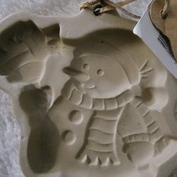 Ceramic clay smowman cookie press cutter new 
