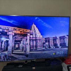 Samsung 60 Inch Smart TV NEED GONE TODAY -PICKUP