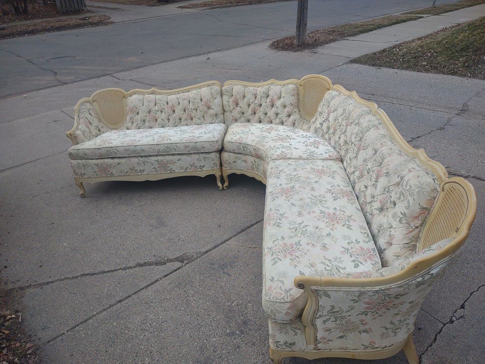Mid 1900s Victorian Sectional Couch 