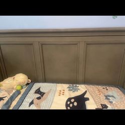 Crib & Changing Table 