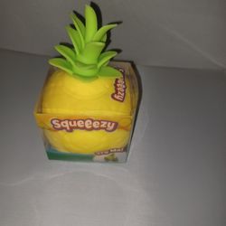 Pineapple Squishy 