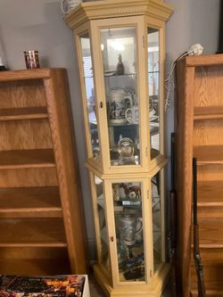 Curio cabinet