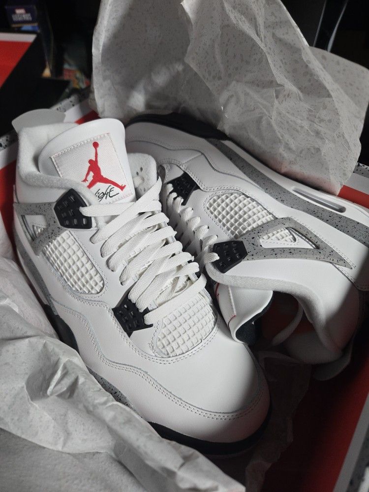 Jordan 4 White Cement