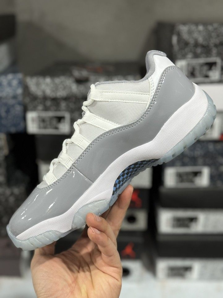 Air Jordan AJ11 sneakers in all sizes