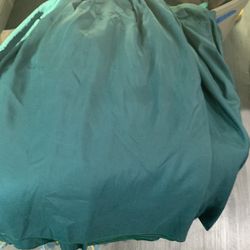 Linens Table Skirt 