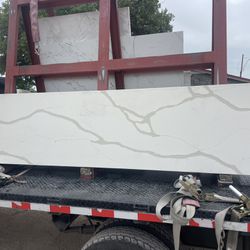 Big sale 🔥🔥👍quartz slabs prefabricated Calacatta gold and several  other colors 110”x25.5”””  starting at $190 to $350 per slab  3cm,awesome deals 
