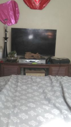 Sony TV a year old 40 in