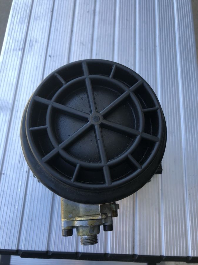 7.3 Fuel Bowl with new OEM lid, Motorcraft fuel filter, and drain valve