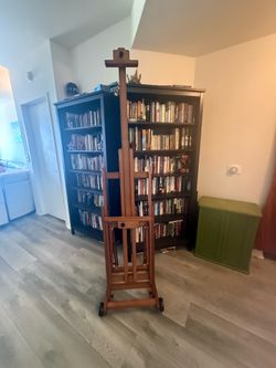Brand new easel