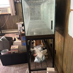 250 Gallon Fish Tank 