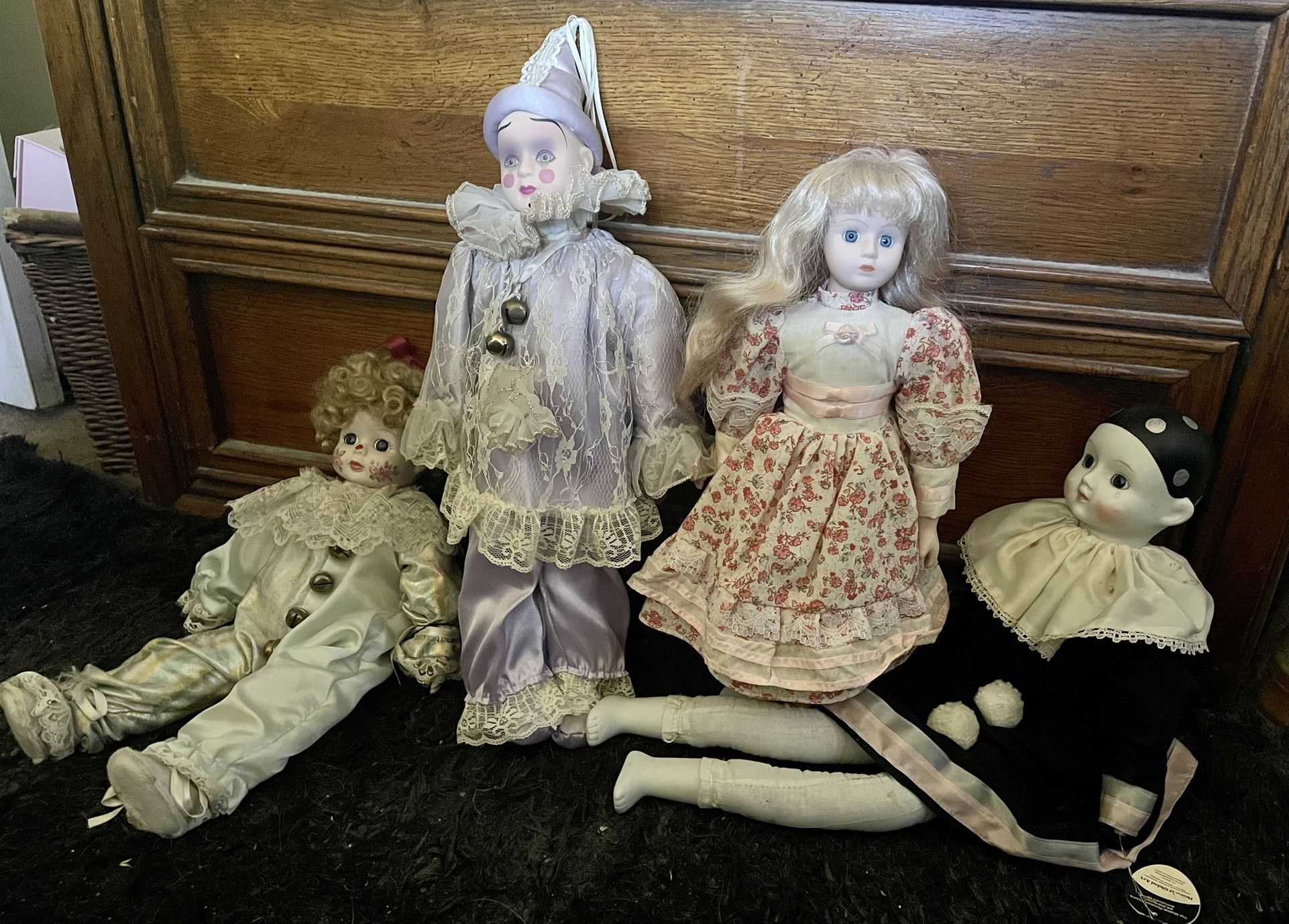 Porcelain & Musical Dolls