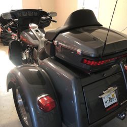 2022 Harley Trike- Tri Glide