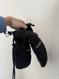 Dakine Mittens