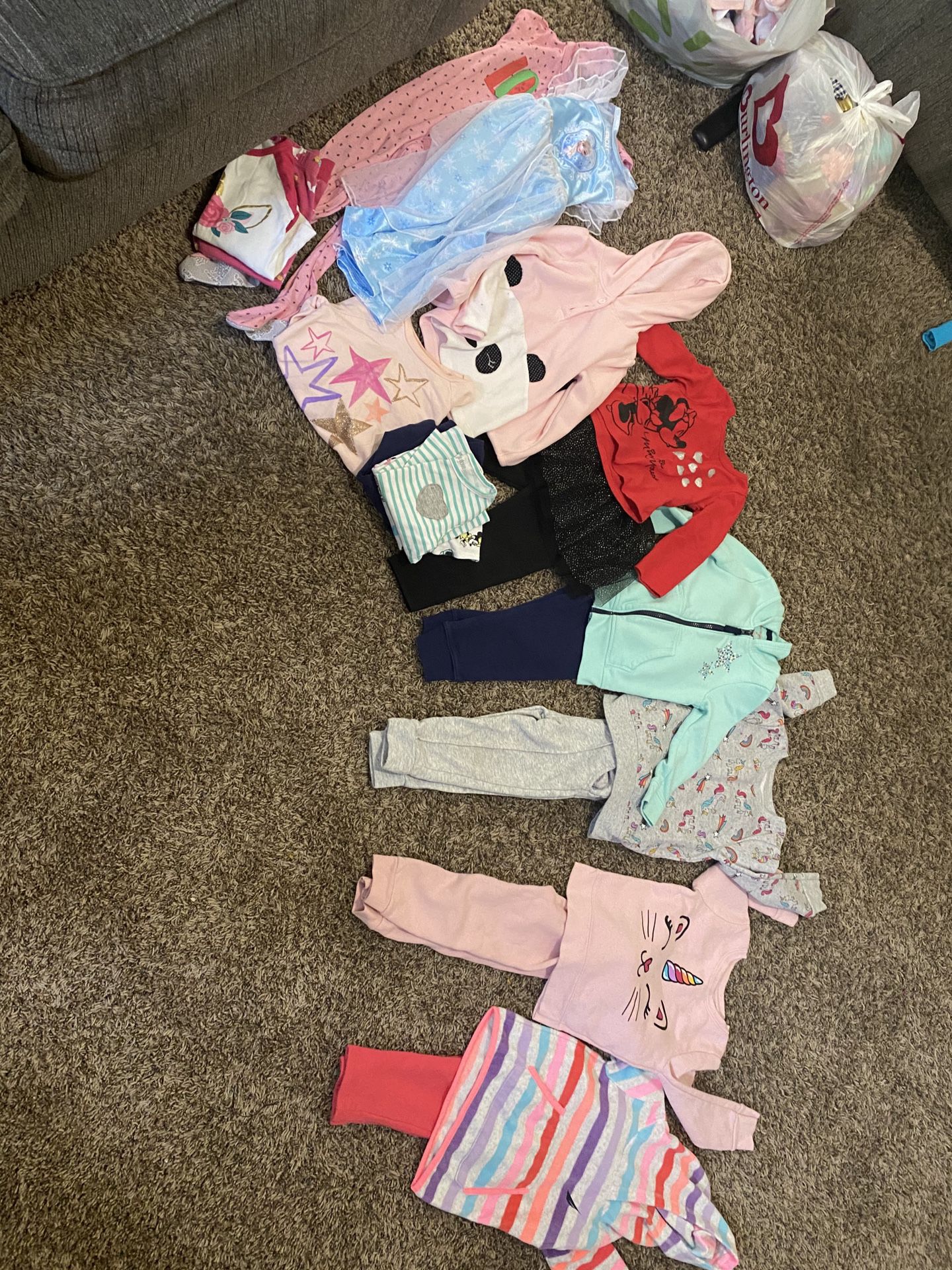 Kids clothes 2T bundle sale (only)