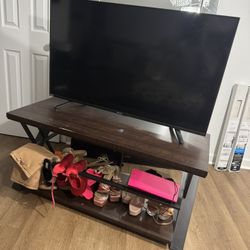 50” Tv W/stand 