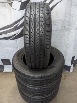 225/65r17 "Near Brand New" Hankook Kinergy PT Tires