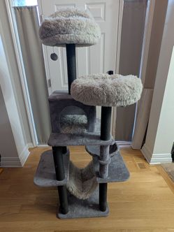 Large cat tree - Never used by cat