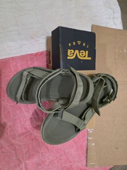 Teva Women's Olive Green Adjustable Strap Sandals size 9