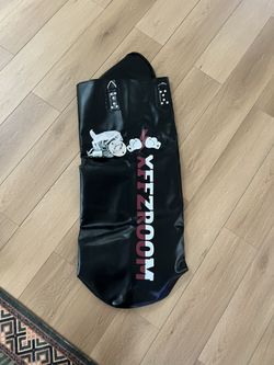 NEW 50lb Hanging Punching Bag And Hardware