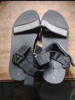 Brand New Time And Tru Sandals Size 6