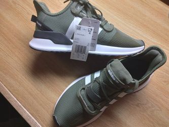 Adidas U Path Run, Green, Size 7 Women's