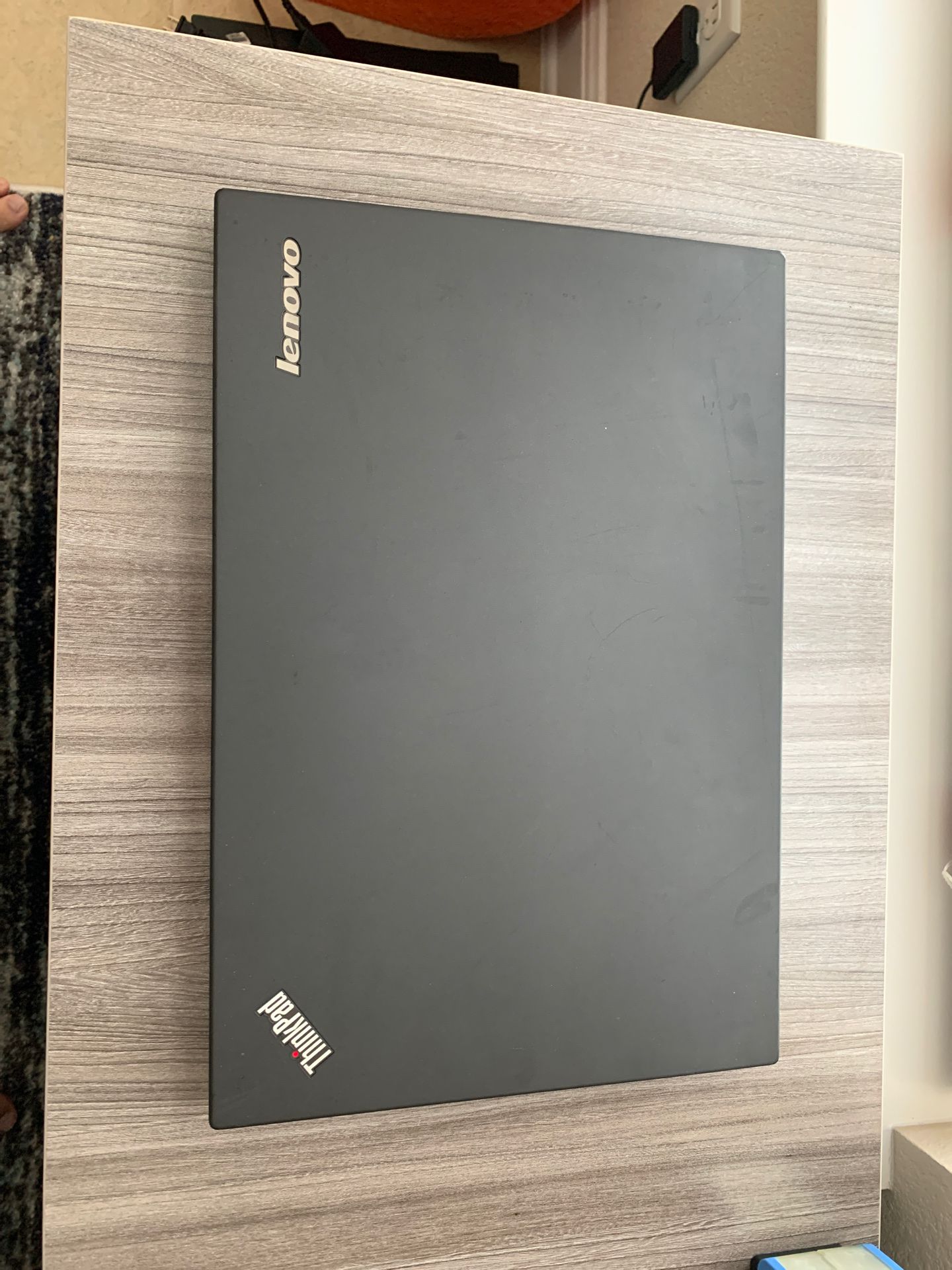 Lenovo Thinkpad W550s i7-5600 8GB 256SSD win 10 MS office