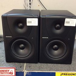 Mackie Speakers