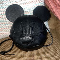 NWOT Limited Edition Danielle Nicole Disney Mickey Mouse Head Crossbody 