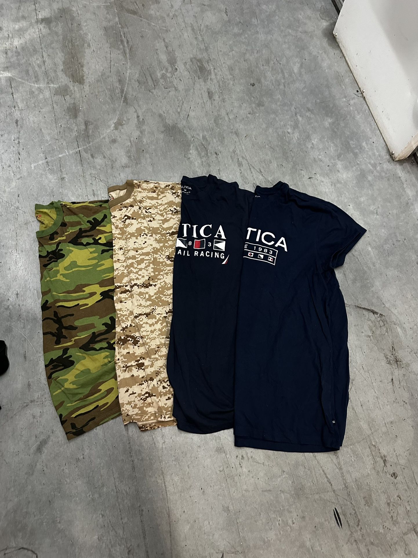 4 Shirts
