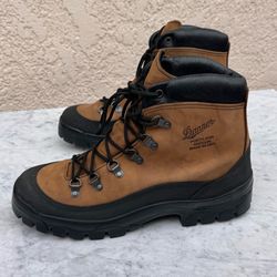 Size 10-10.5 Danner Combat Hiker