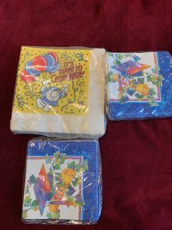 3 packs of graduation napkins