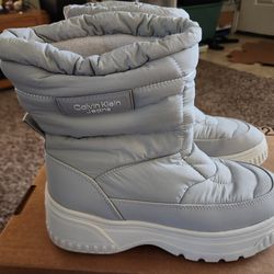Brand New Calvin Klein Womens Dreya Snow Boot