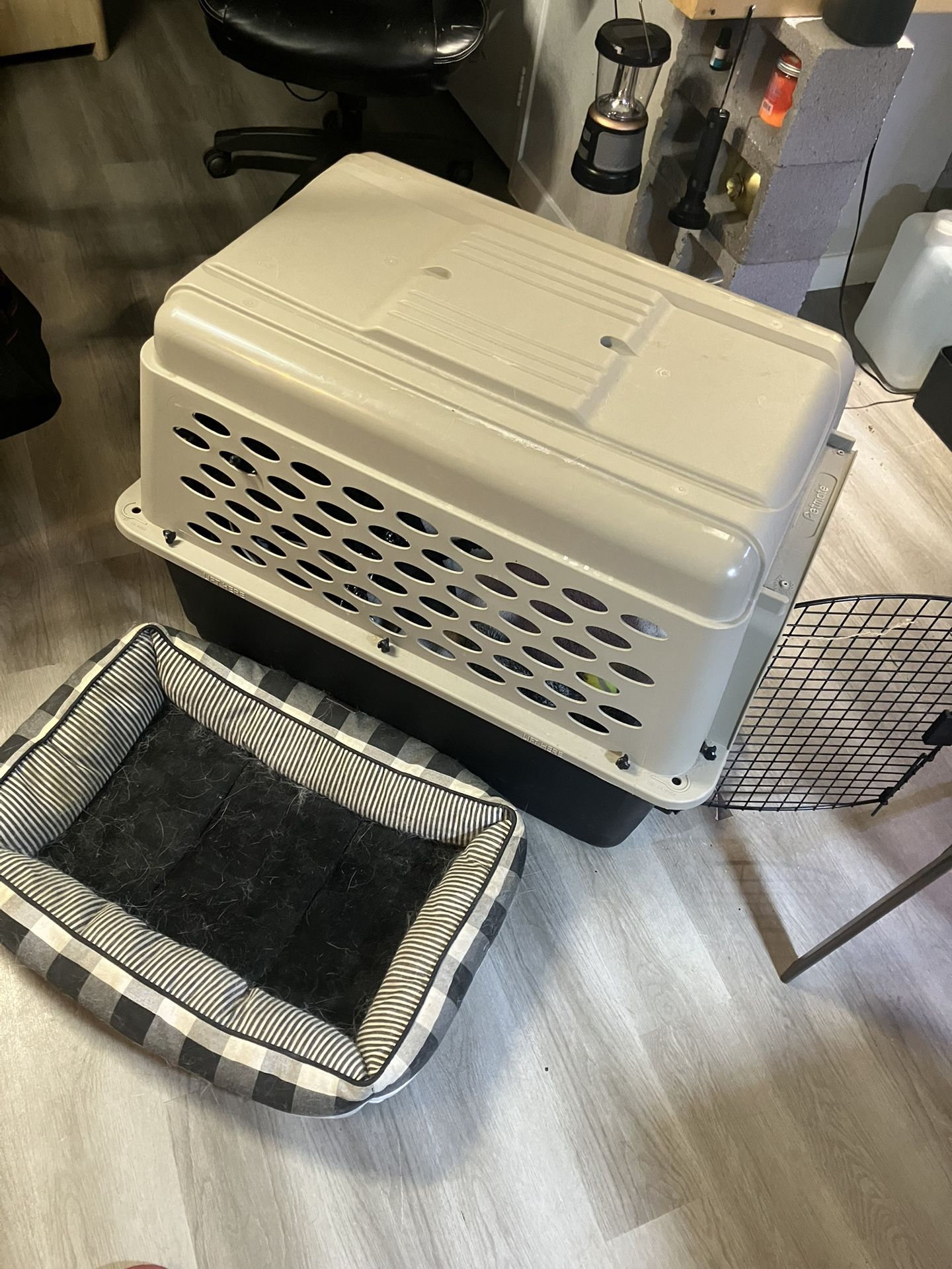 Large Dog Kennel 50-70lb