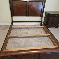 Queen Size Bedroom Set