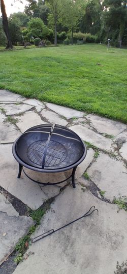 Fire pit with cover