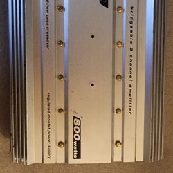 vibe231/800 watts amplifier