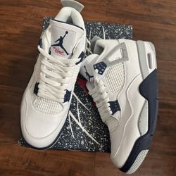 Air Jordan 4 Midnight Navy Size 9,10