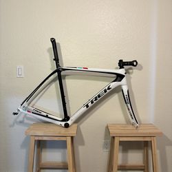 Trek Domane pro team road bike frame
