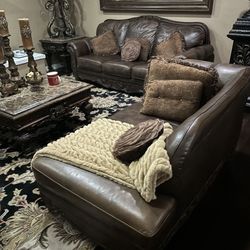 Elegant Couch Set 