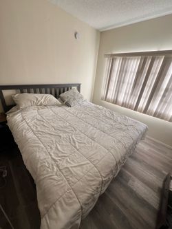 IKEA Hemnes King Bed Frame with Lonset Slatted Base Slats