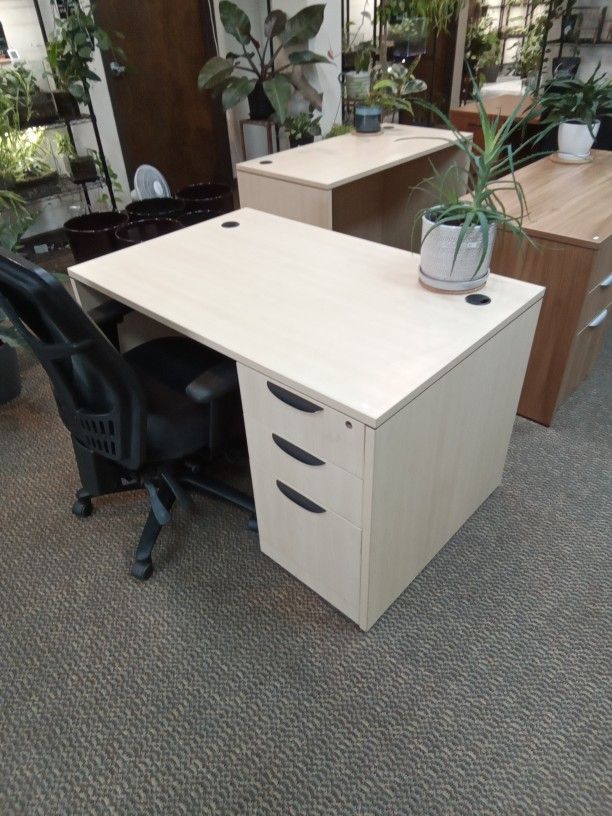 Office Desk w/ 3 Drawer Cabinet  (Maple)