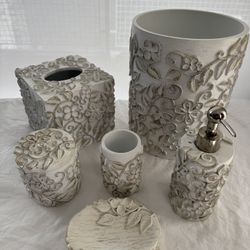 Bathroom Vanity Countertop Accessories 