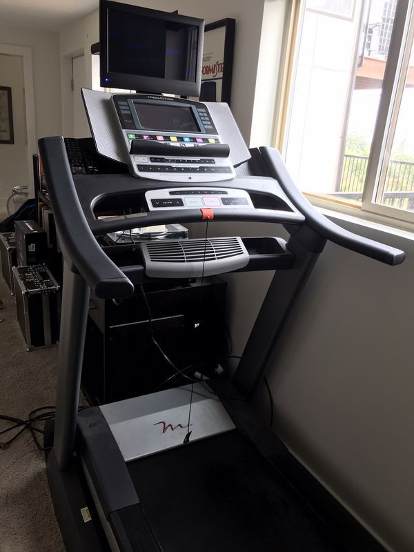 Treadmill, Freemotion 790 with built in touchscreen, TV and Roku box