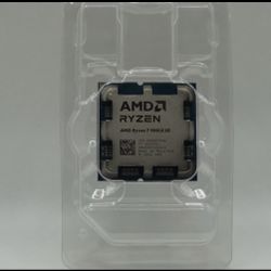 AMD RYZEN 7 9800X3D