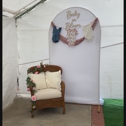 Wicker/Rattan Chair very sturdy and in great condition used for baby in bloom baby shower must see to appreciate!! Hesperia off main and peach all sal