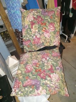 2 pillow for 1 dollars
